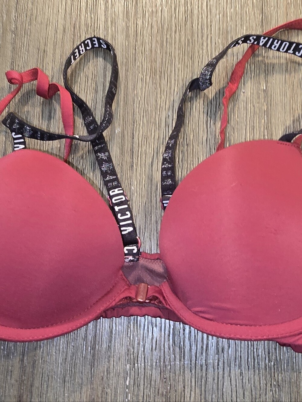 Victoria Secret Sz. 32B Burgundy Front Clasp Bra